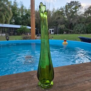 Vintage L.E. LE Smith Green Glass Swung Vase with Footed Petal Base MCM